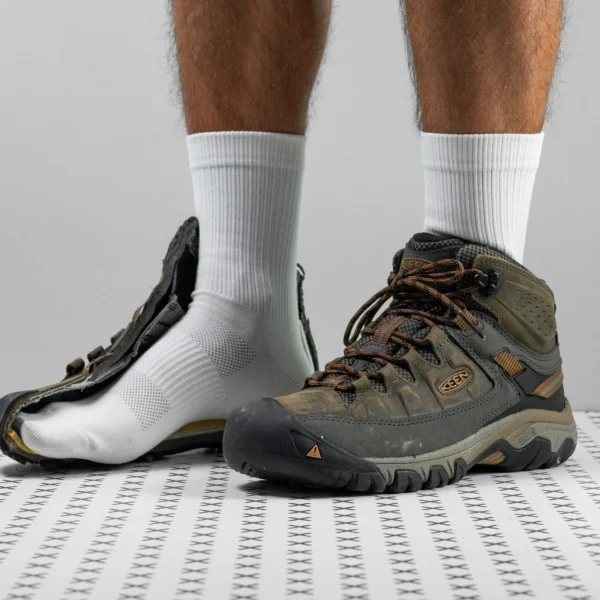best waterproof hiking boots for women with wide feet