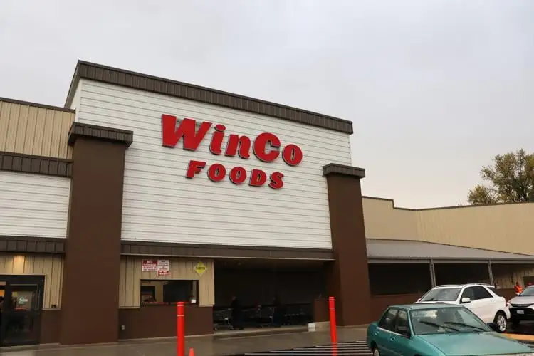 Does WinCo Take Apple Pay