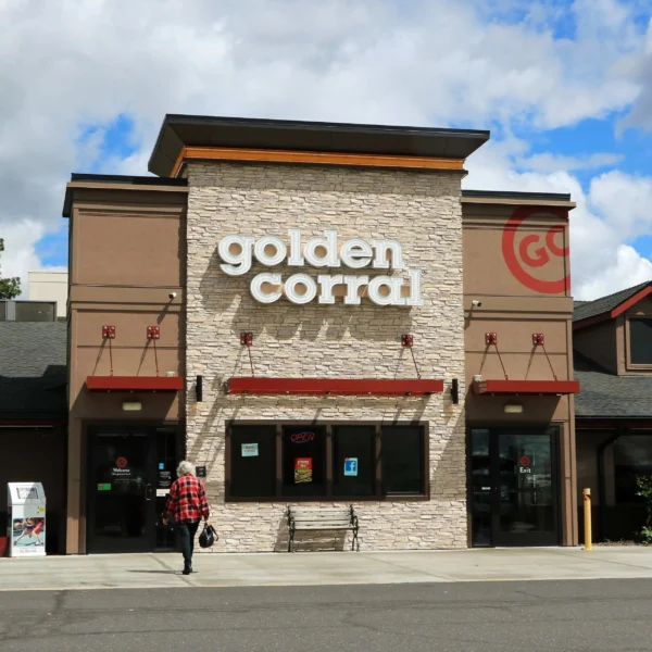 Does Golden Corral Take Apple Pay?