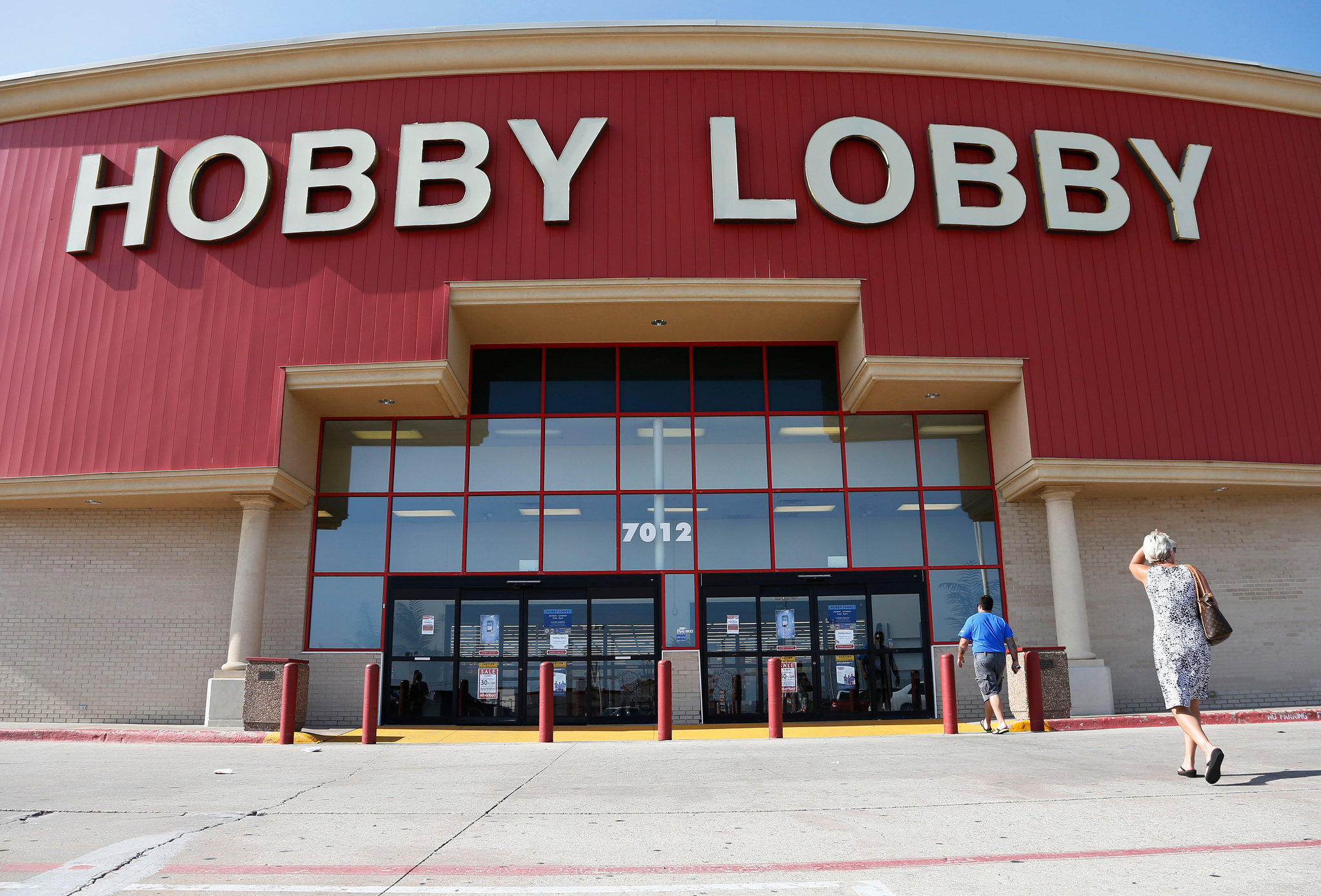 Does Hobby Lobby Take Apple Pay?