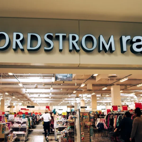 does nordstrom rack take apple pay