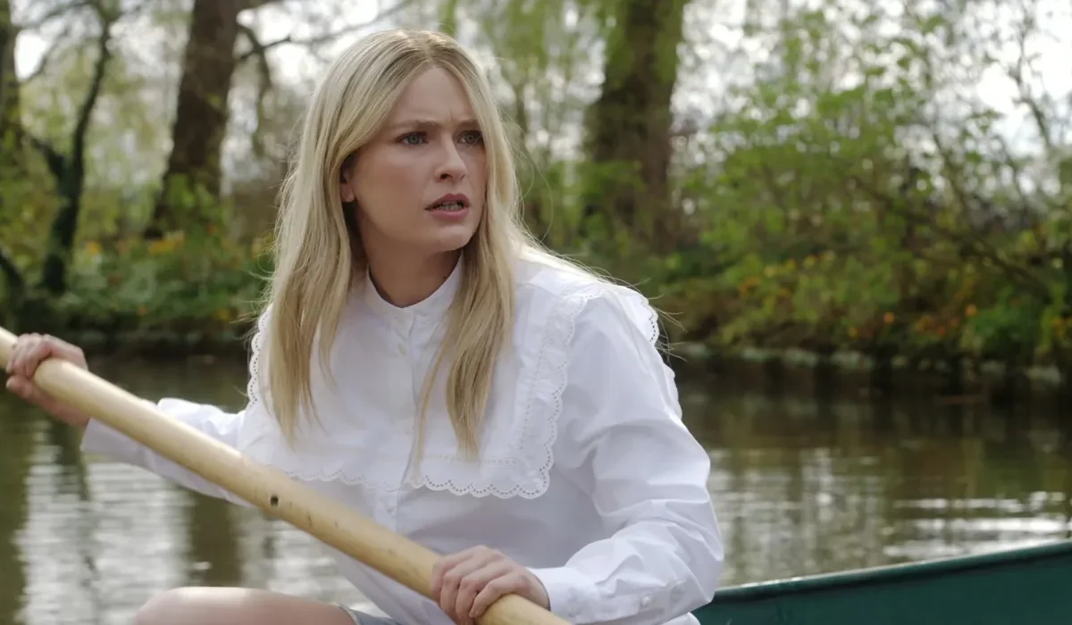 What Happened to Camille? Did Camille Razat Leave Emily in Paris?