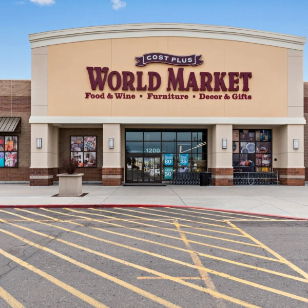 does world market take apple pay
